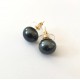 11 mm store sorte perle ørestikker. (sæt med 2 stk) Stål/guld
