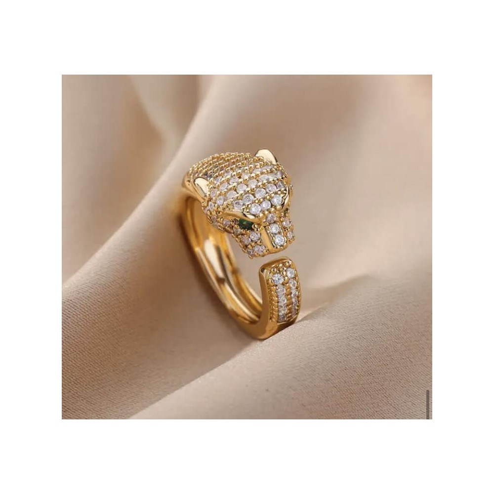 Panter ring, with one head and mores tones, goldfilled 18k gold. one size