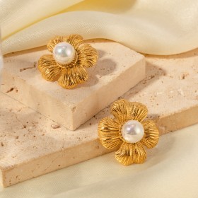 Huge imitation pearl stud earrings. 20 mm Steel/gold
